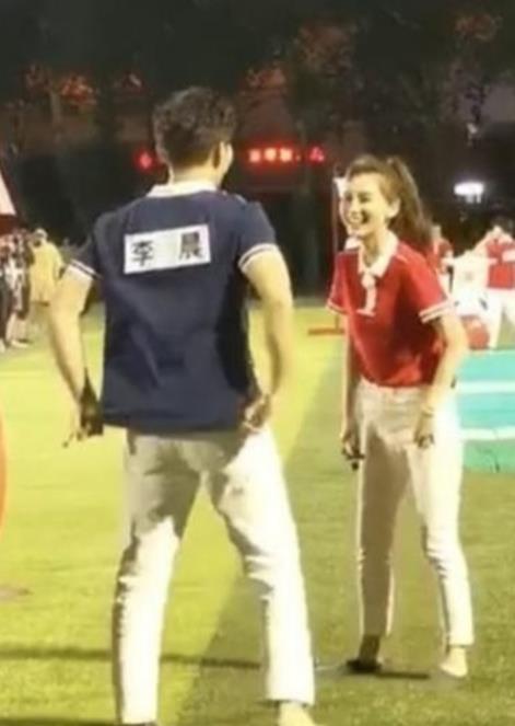 兔兔吃瓜娱乐微博,揭秘娱乐圈幕后故事